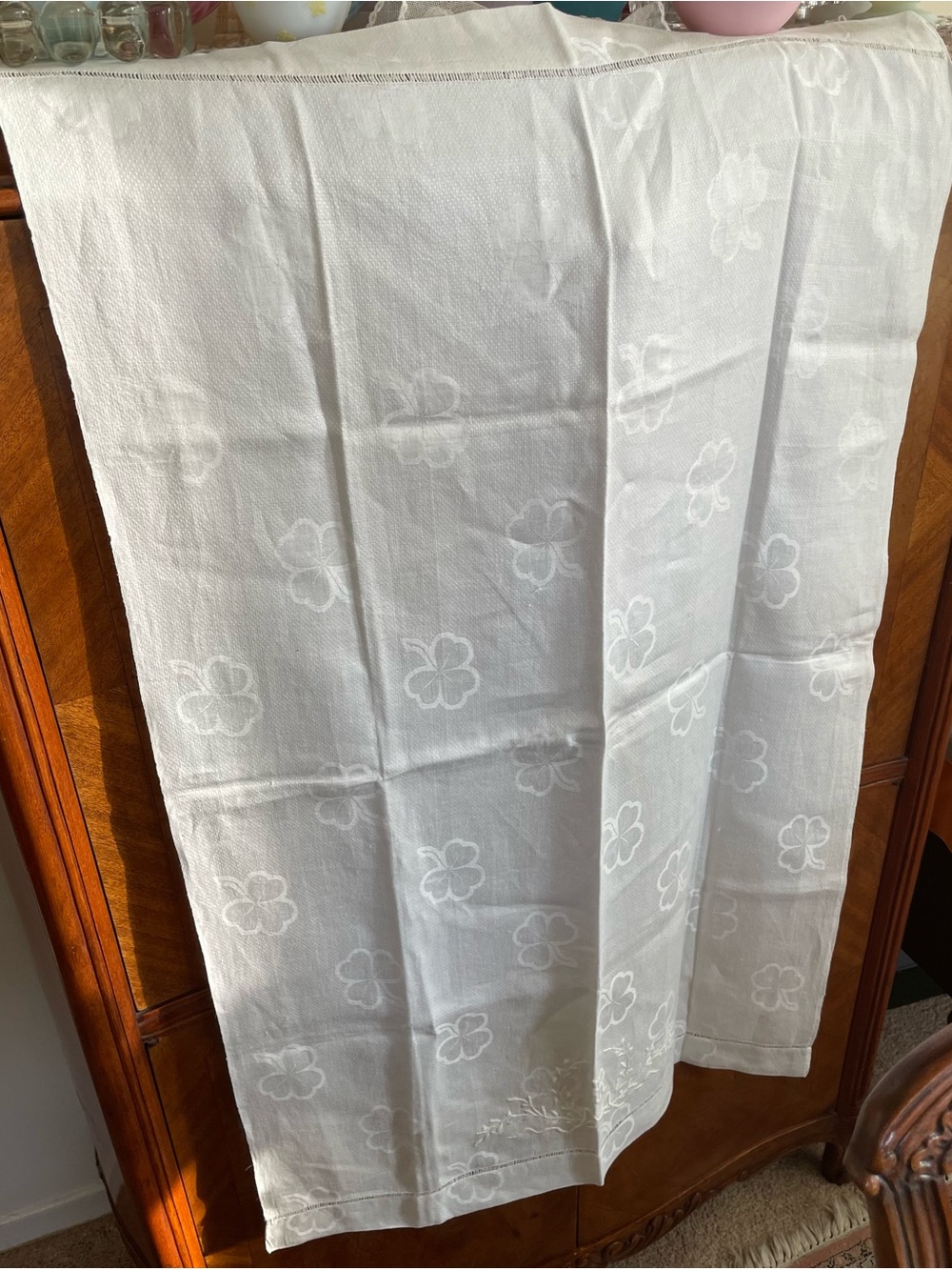 Vintage Irish Linen White 3 Leaf Clover Embroidered Jacquard Linen Towel Curtain